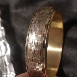 Vintage bangle bracelet copper, brassy and silver tone. Size 8 basket weave
